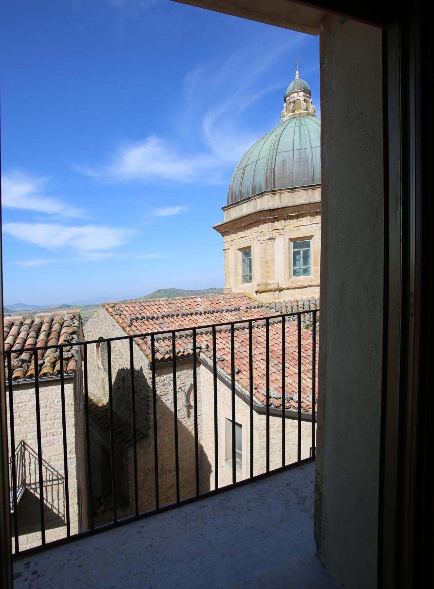 Al Centro Villa Gangi Bagian luar foto